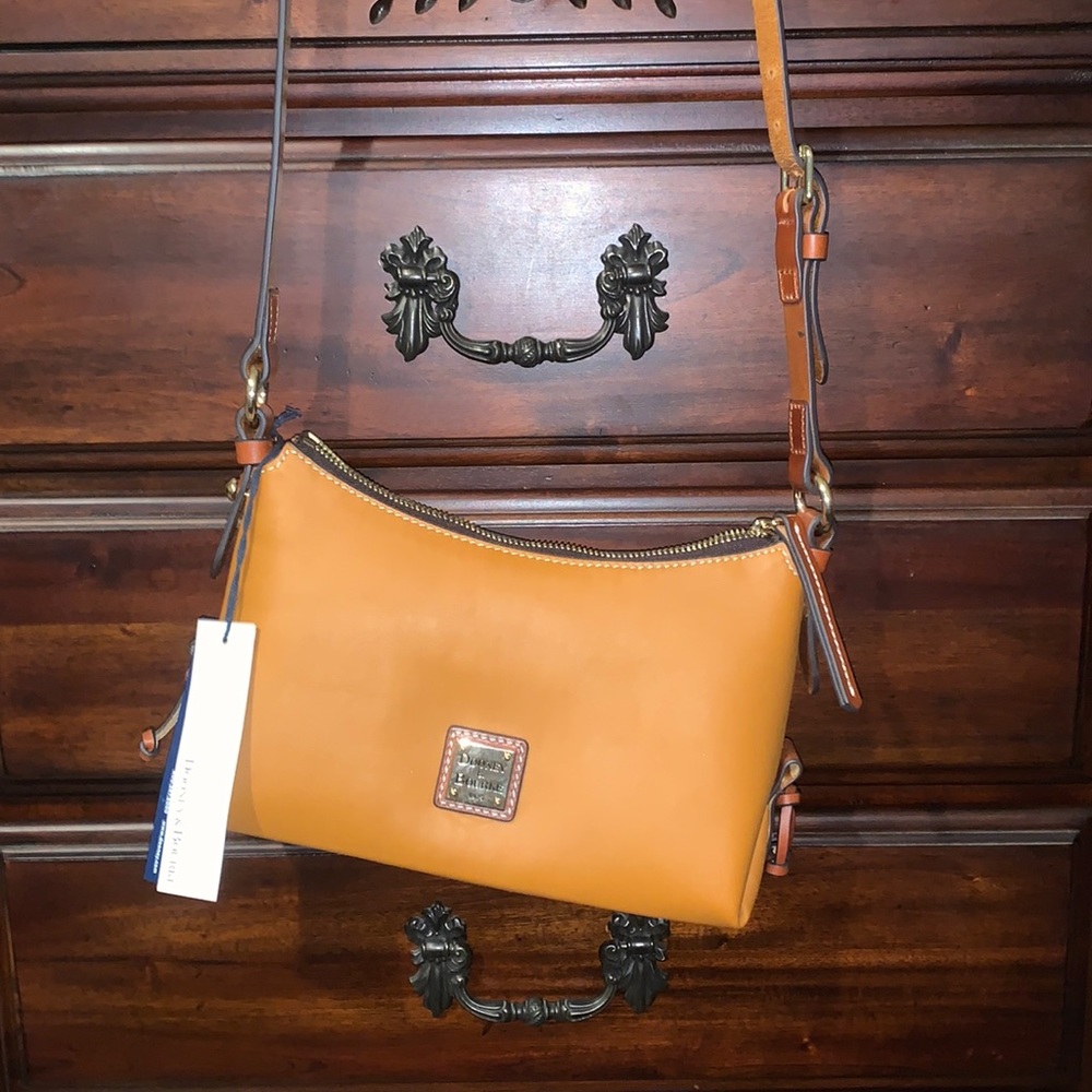 NEW WITH TAGS!! Dooney & Bourke crossbody purse